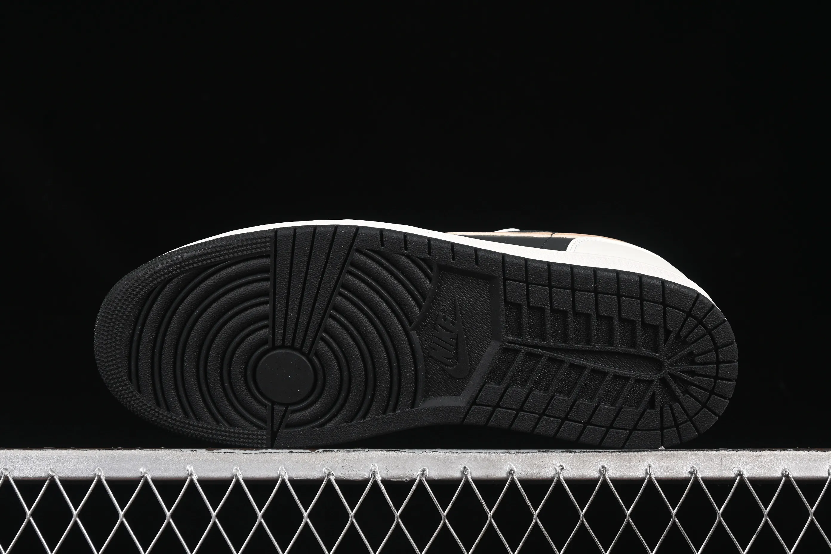 All categories Air Jordan Jordan series basketball shoes Air Jordan 1 Low Air Jordan 1 Low AJ1 Joe 1 black and white low-top cultural and leisure sports sneakers IH0649-021